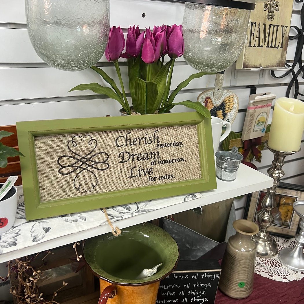 Blue Ridge Hospice Stephens City Thrift Shop 1