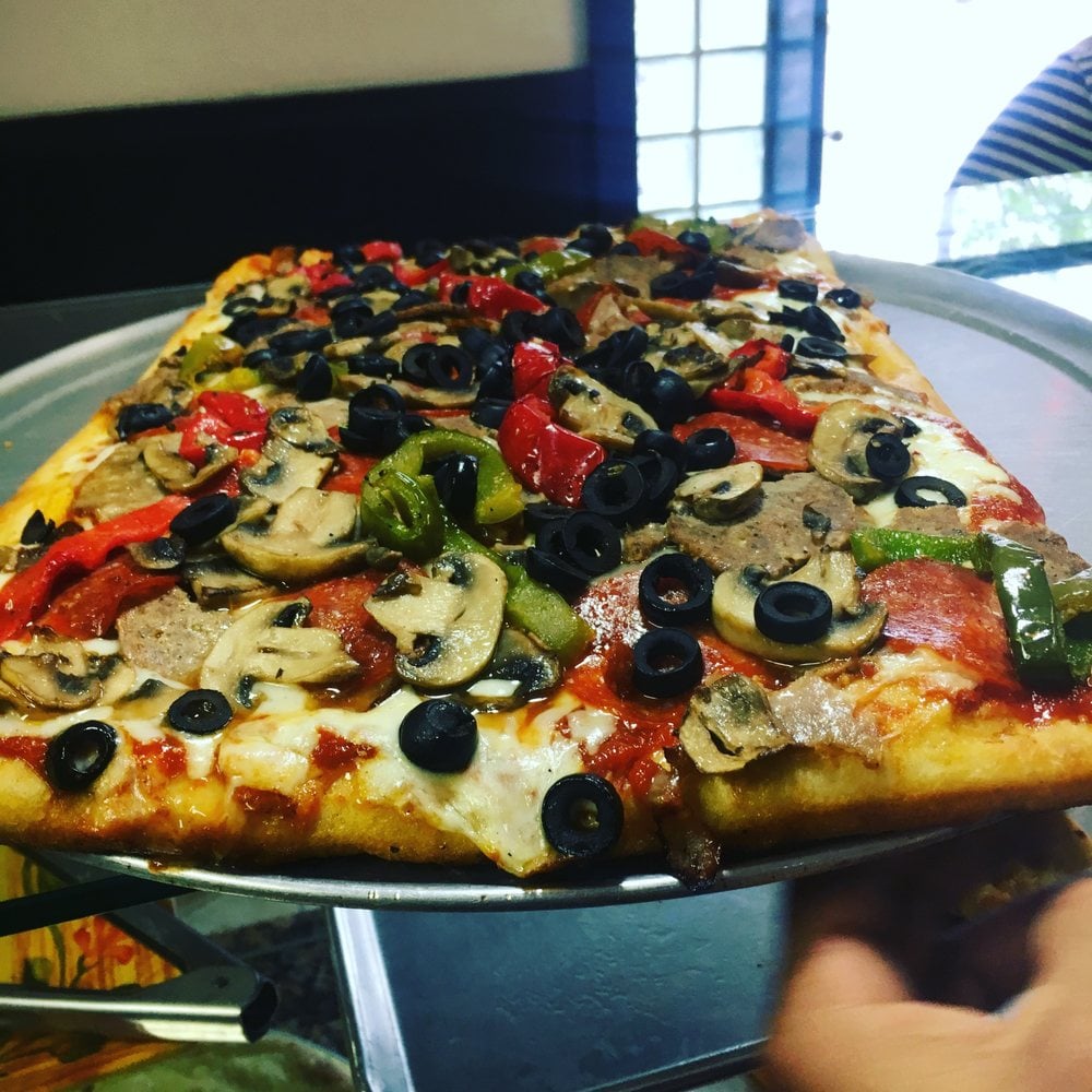 Interiano's Pizzeria & Ristorante 3