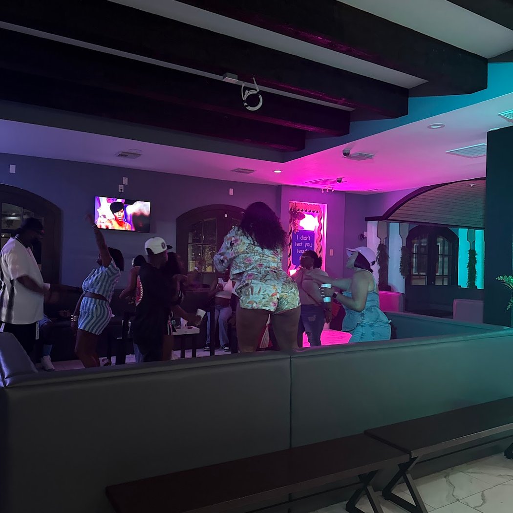 Karaoke Night @Boozer's 3
