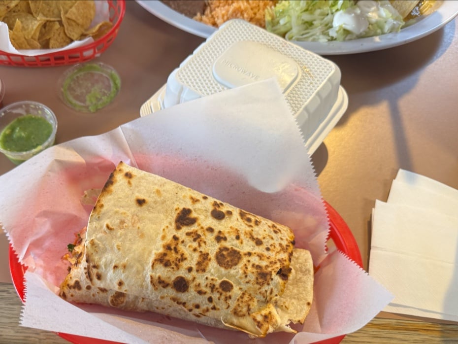 Taqueria El Favorito 3