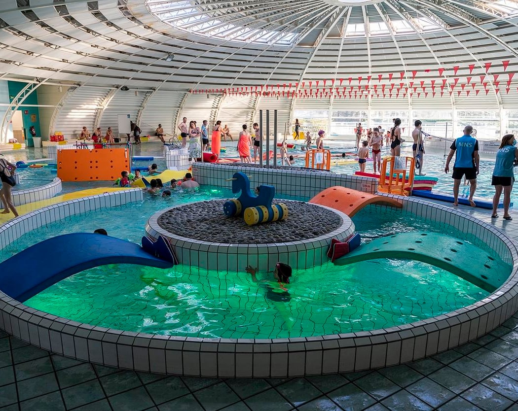 Tournesol Swimming Pool 1
