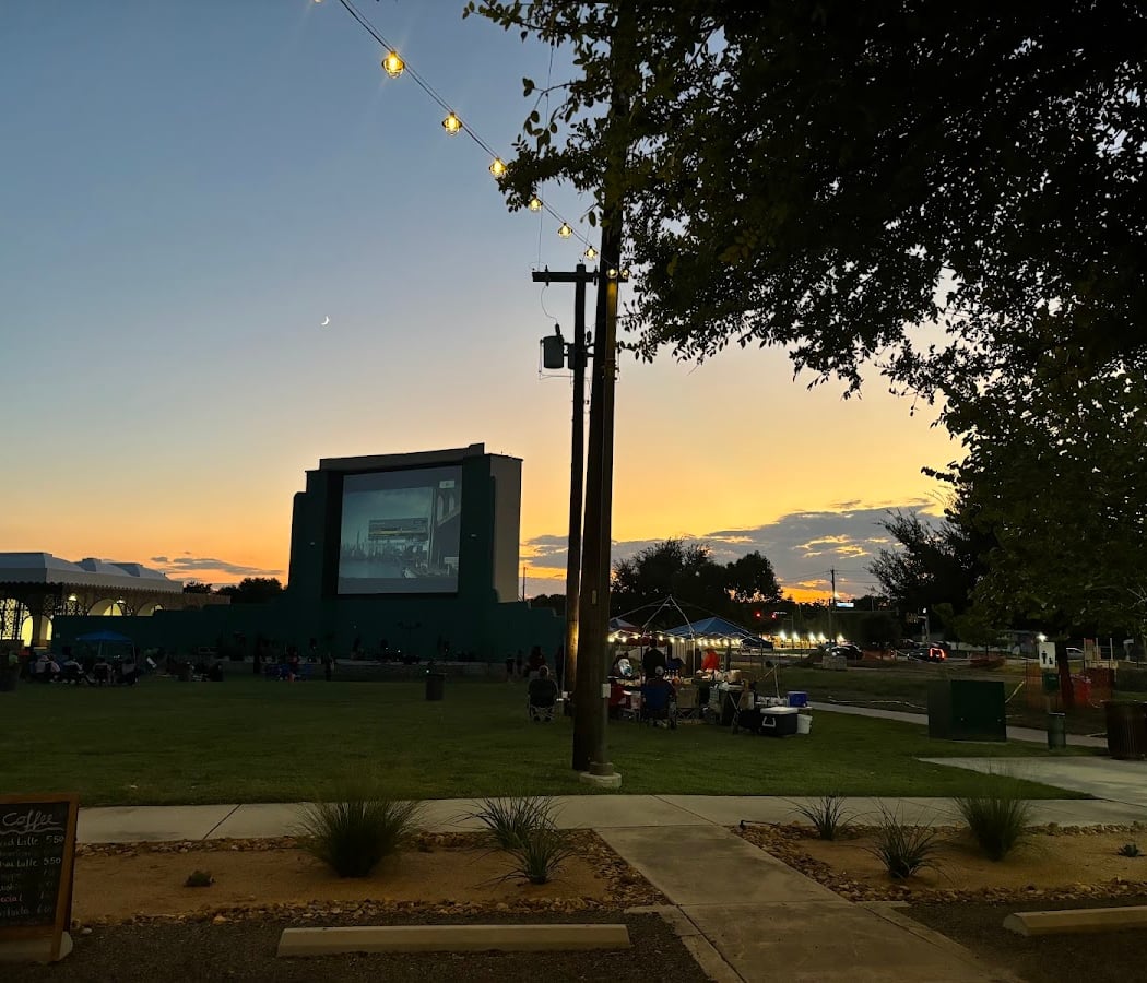 Mission Marquee Plaza 2