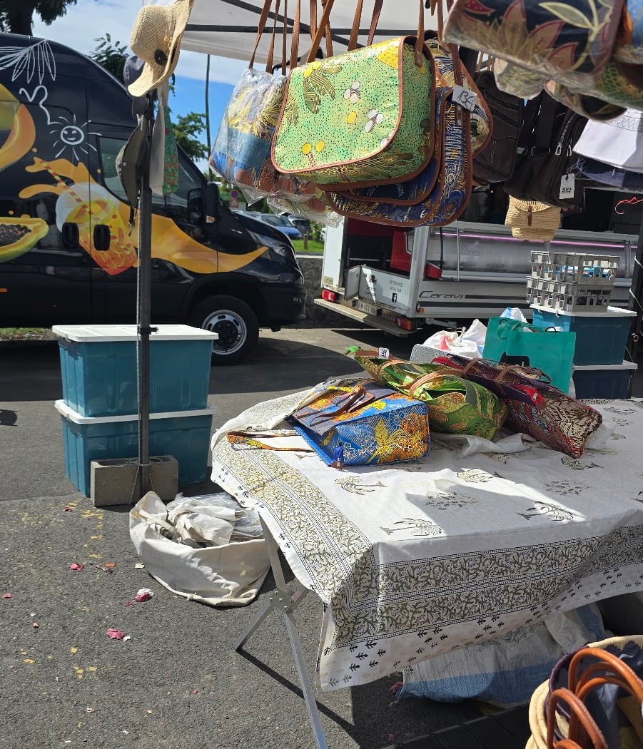 Marché Forain de Sainte-Suzanne 3