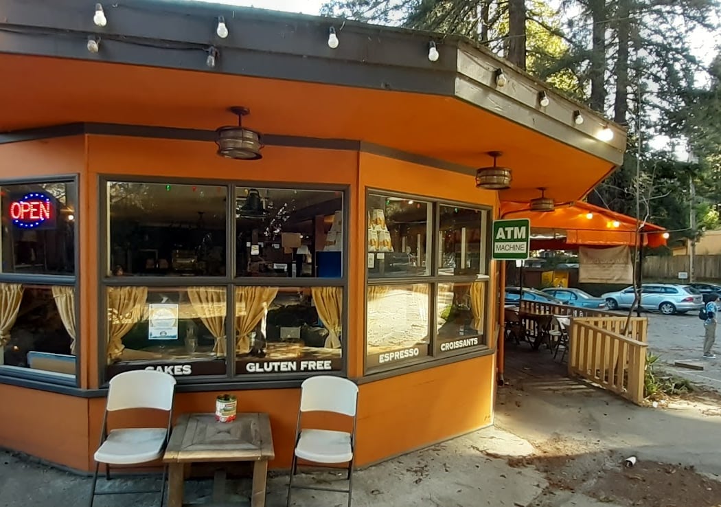 La Placa Family Bakery 2