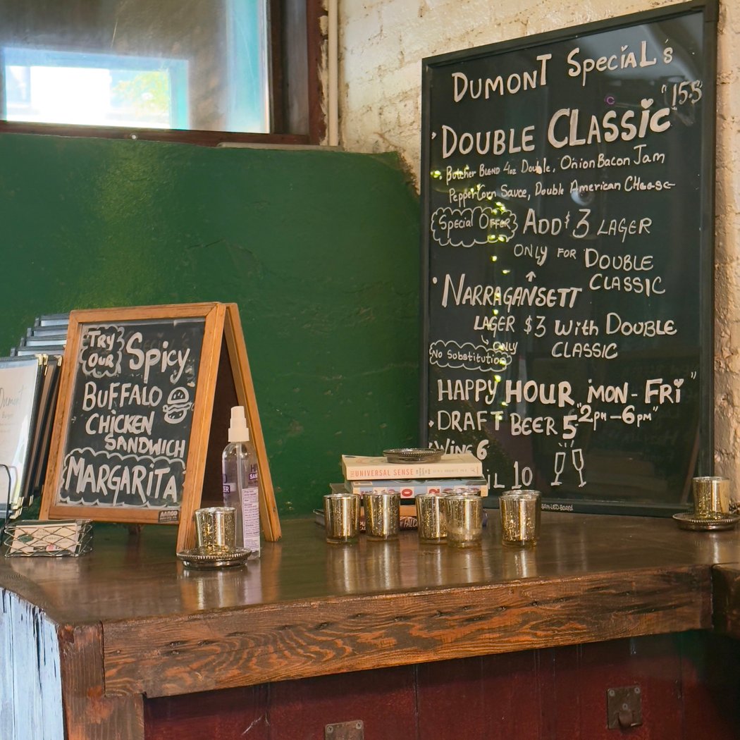 DuMont Burger 3