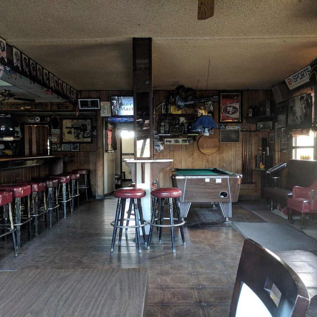 Fairway Cocktail Lounge 2