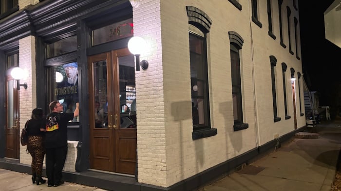 Lyonshare Public House 2