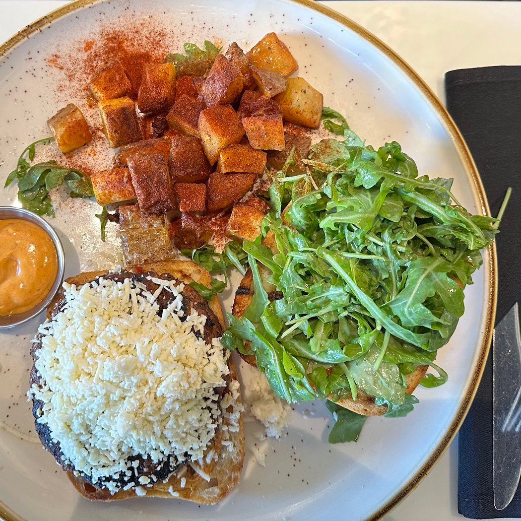 Tarla Mediterranean Bar + Grill 4