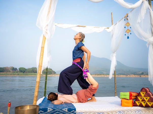 Cabinet Wellness From Thailand - Thai Traditional Massage 1
