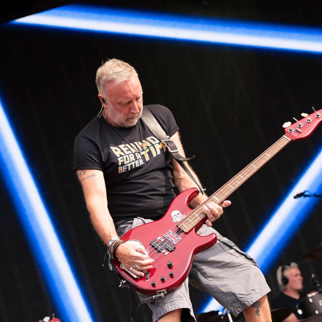 Peter Hook & The Light 3