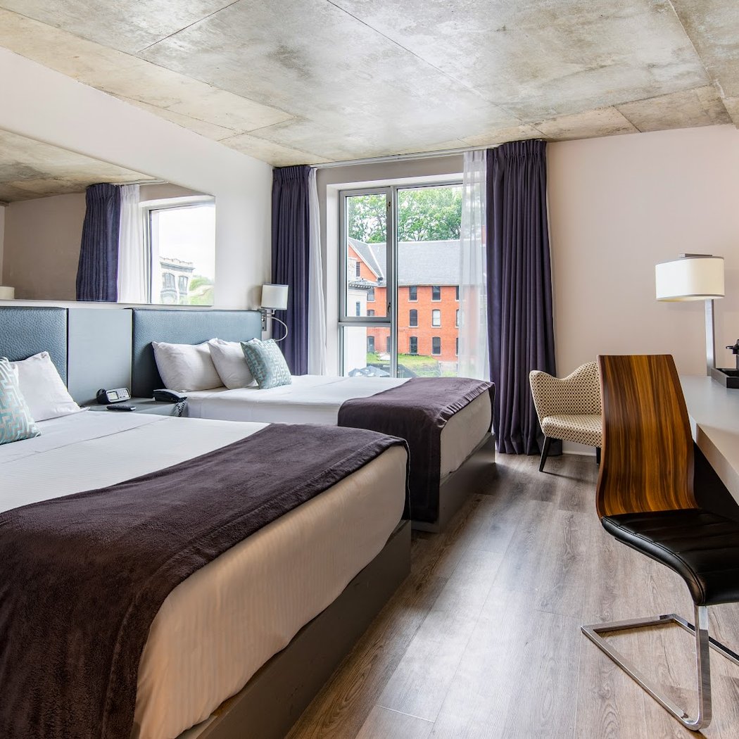 HOTEL10 3