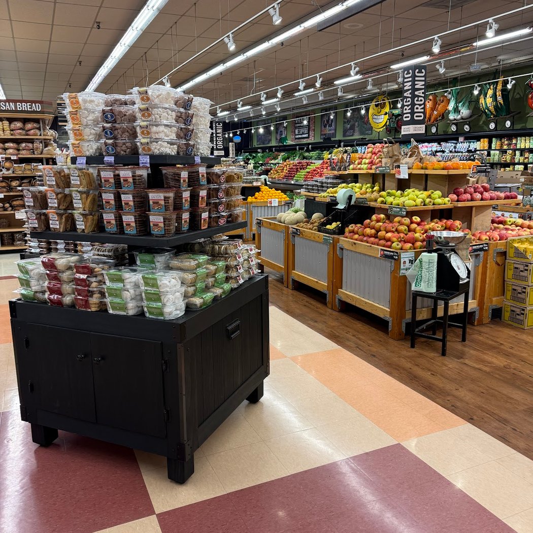 Oliver's Market - Cotati 3