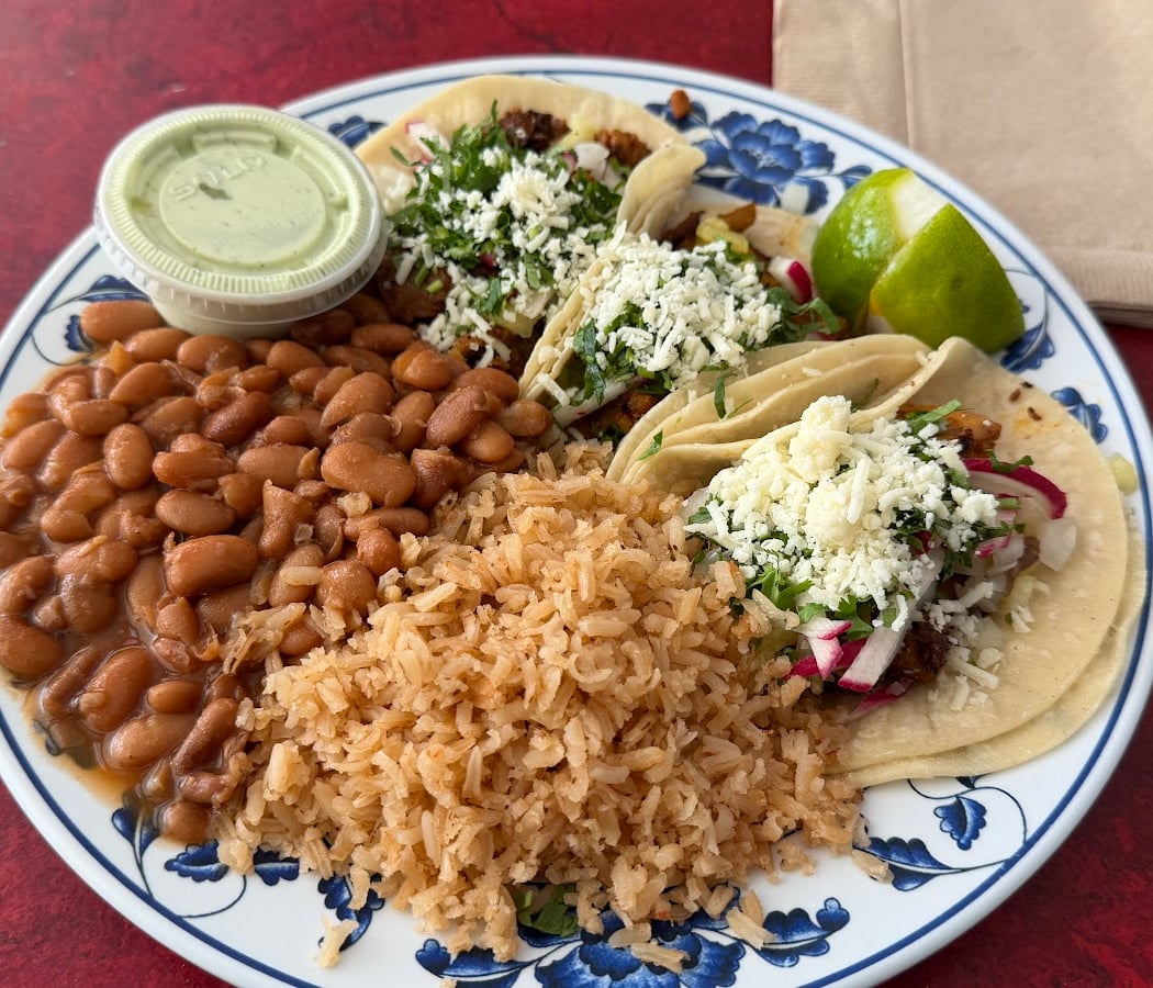 TNT Taqueria 1