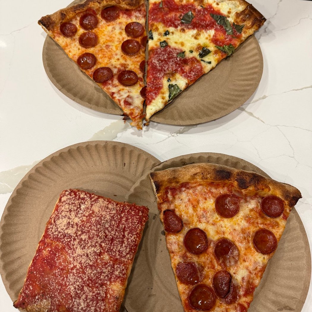 Leonardo’s Pizza - Sunnyside, Queens. 3