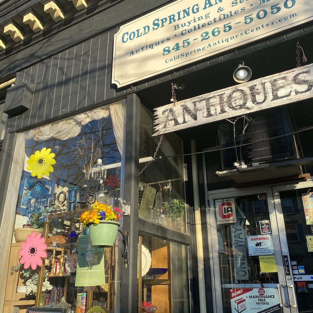 Cold Spring Antiques Center 4