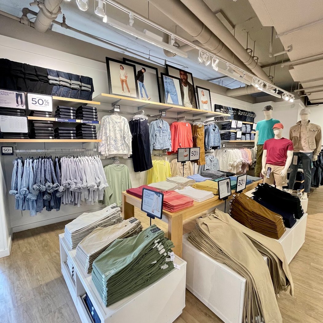 Gap Factory 3