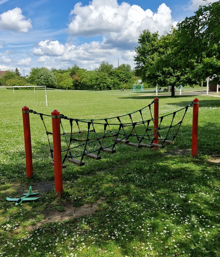 Aire de jeux pour enfants 1