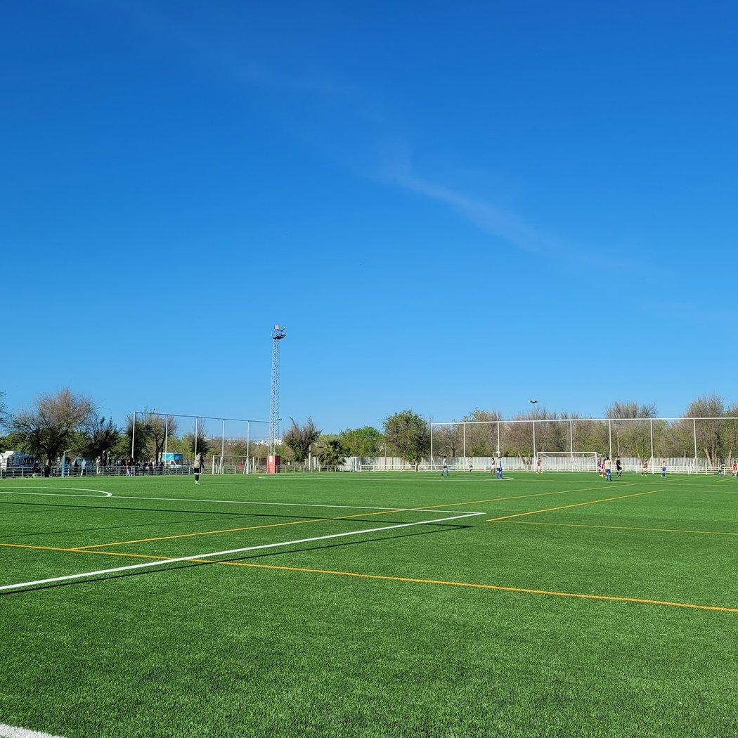 Instalaciones Deportivas Charco de la Pava 1