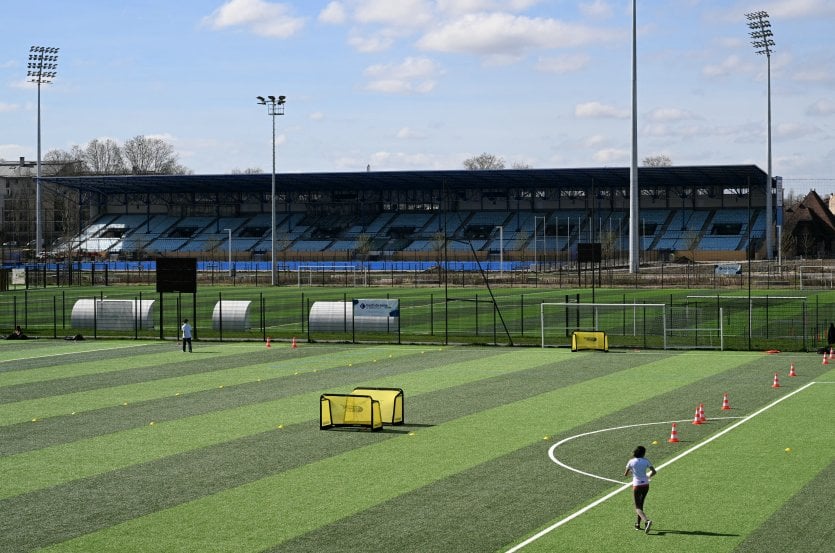 Yves du Manoir Stadium 2