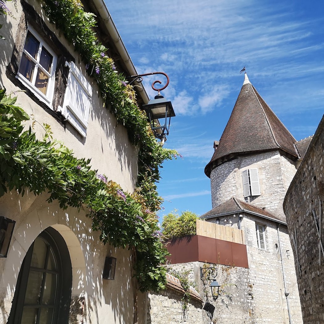 Porte de la Vieille Prison 2