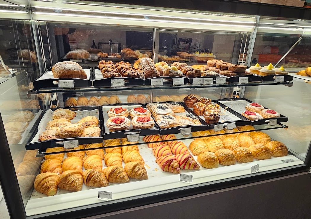 ONE65 Patisserie & Boutique 3