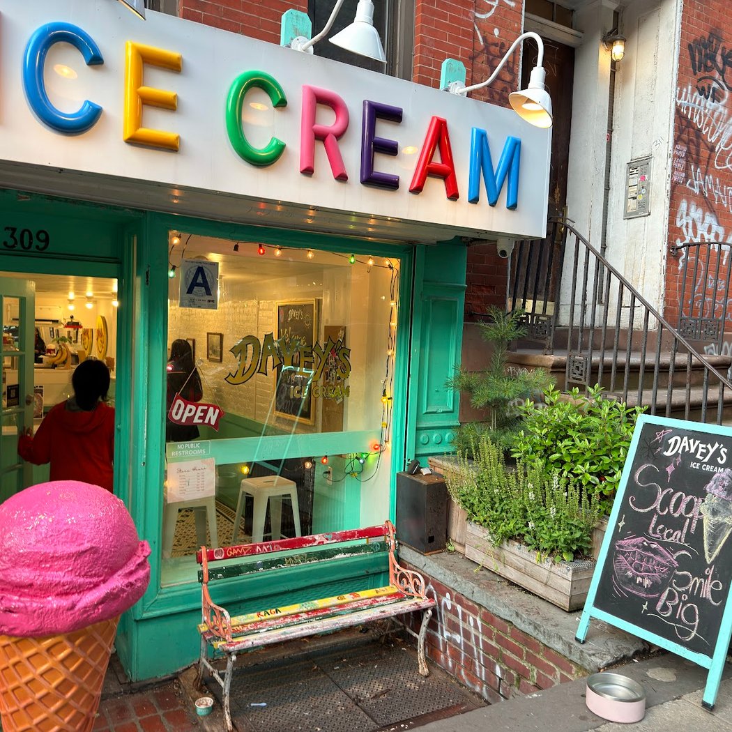Davey's Ice Cream 2
