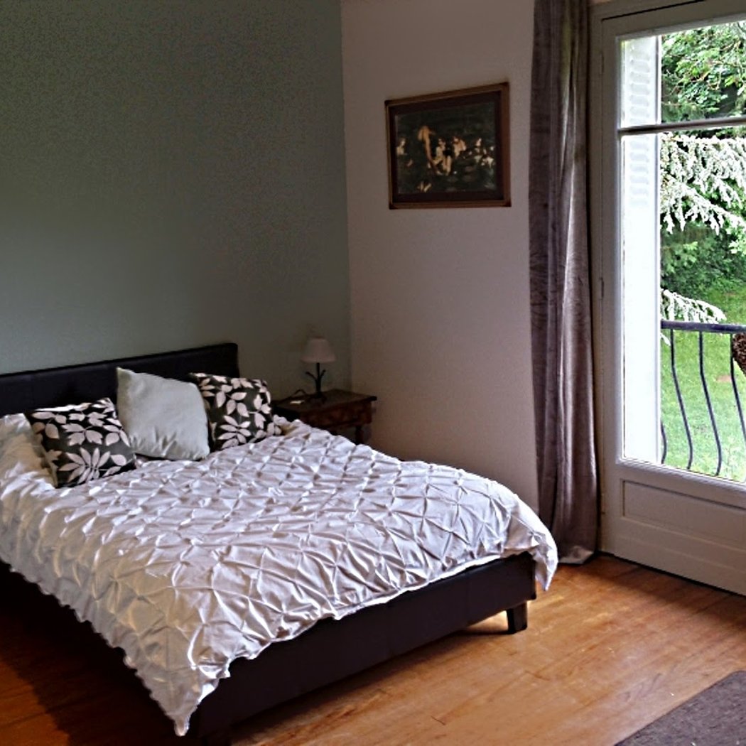 13 Bees Chambre d'Hote (B&B) and Beekeeping Holidays 3