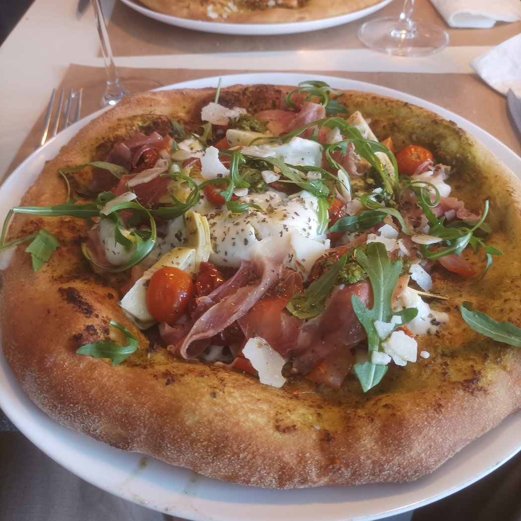 Manhattan Pizza 1
