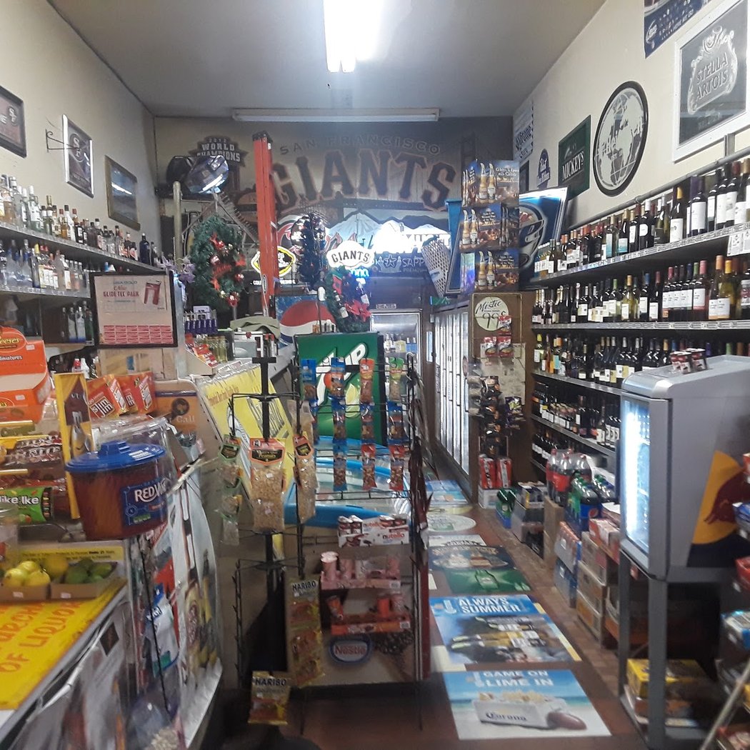 Linda's Liquor 1