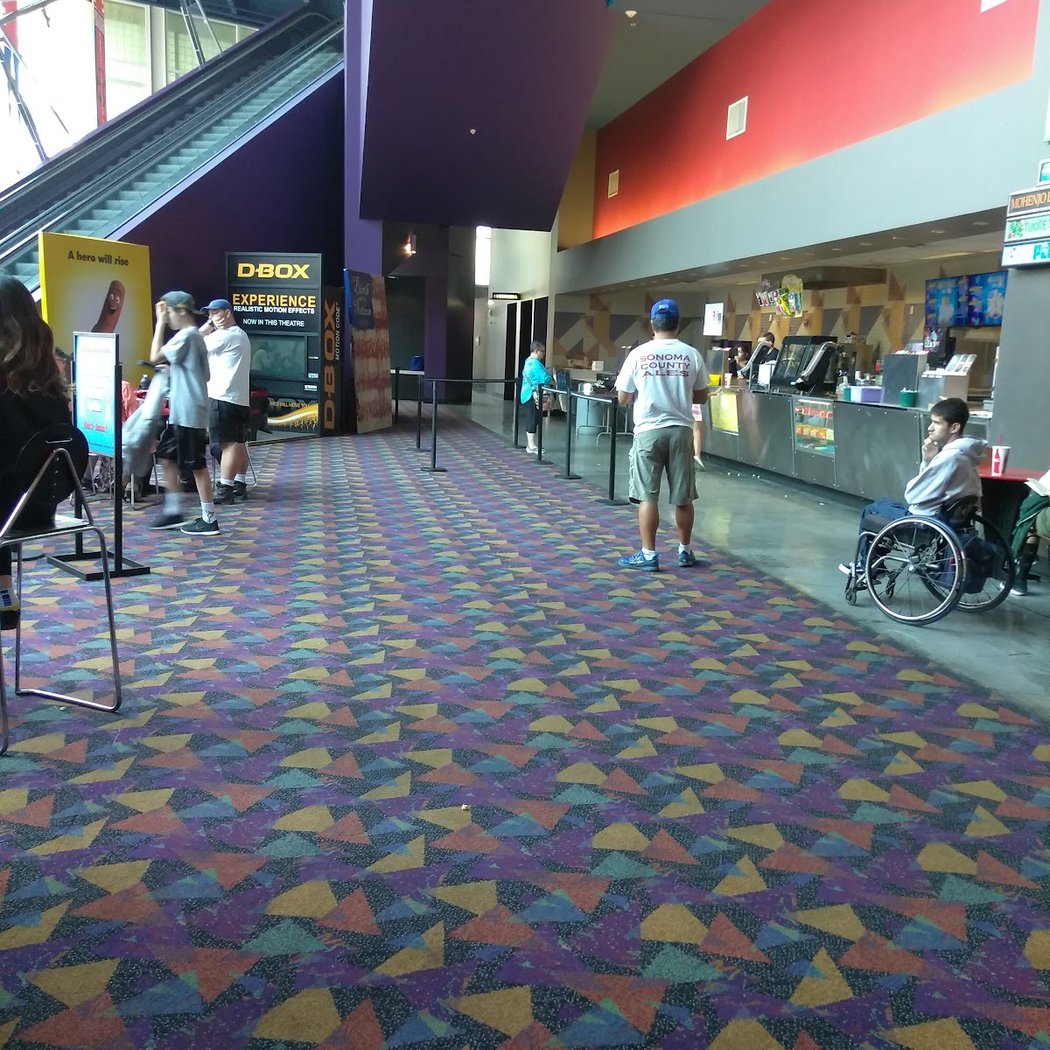 Camera 12 Cinemas 3