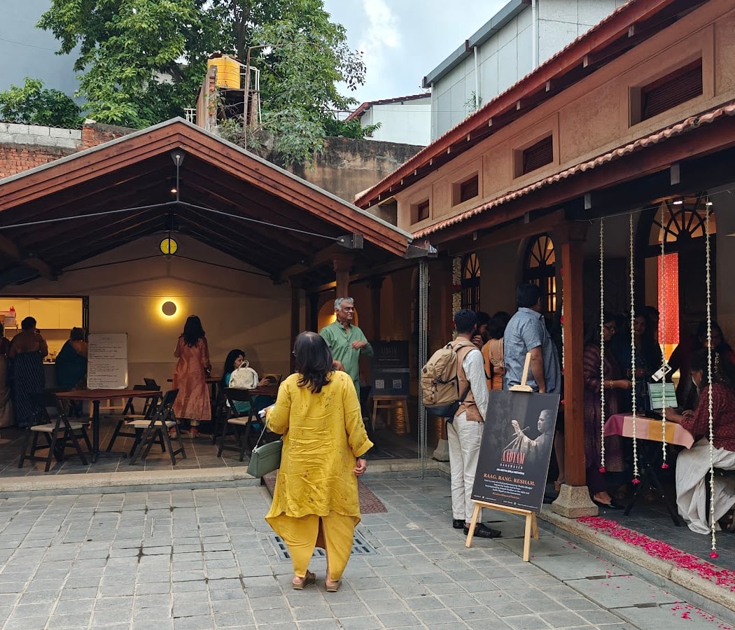 The Mango Tree Art Market 2