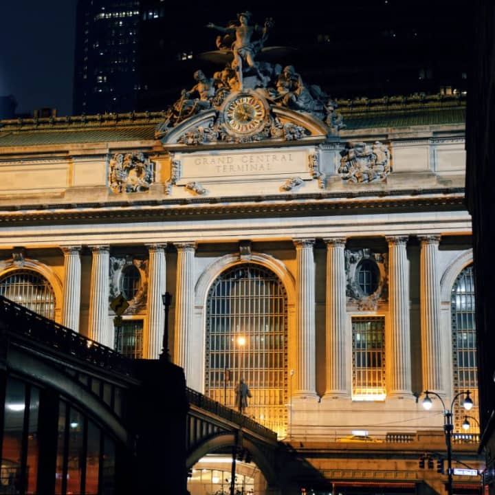 New York Exploration Game - Mystery Walk with Pub & Cafe Stops 3