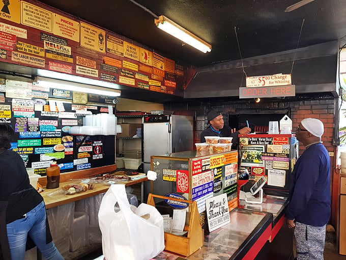Everett & Jones Barbeque 3