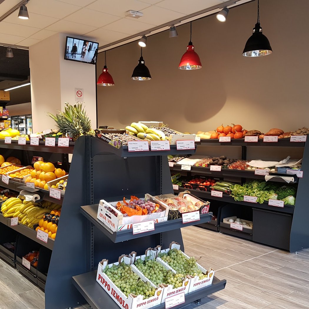 Supermarché DIAGONAL ET RELAIS POSTE 1
