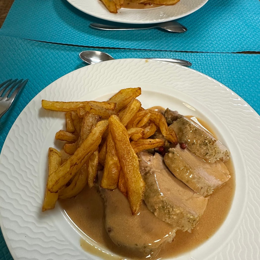 Cafe Des Sports 1