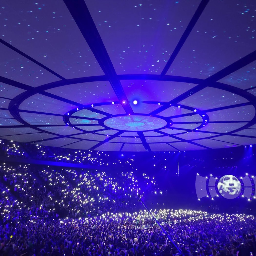 Mammoth concert 1