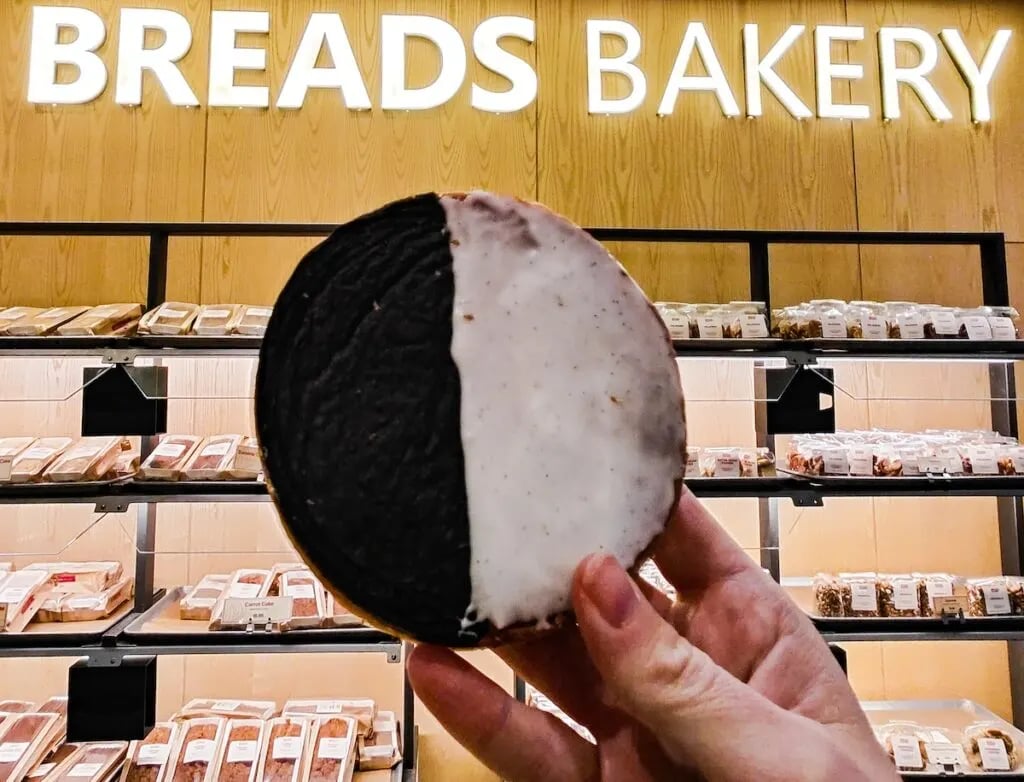 Breads Bakery 3