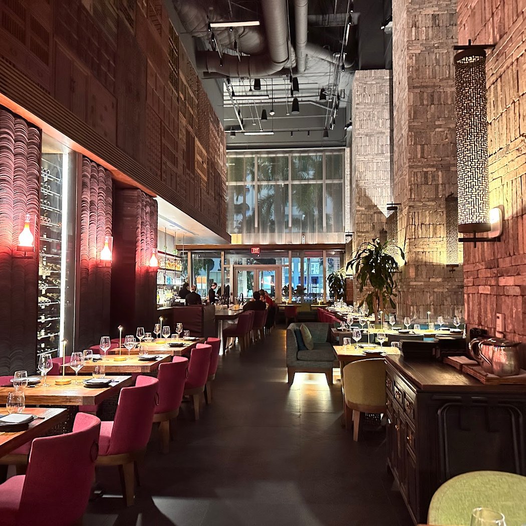 Sunset Sessions at Hutong 3