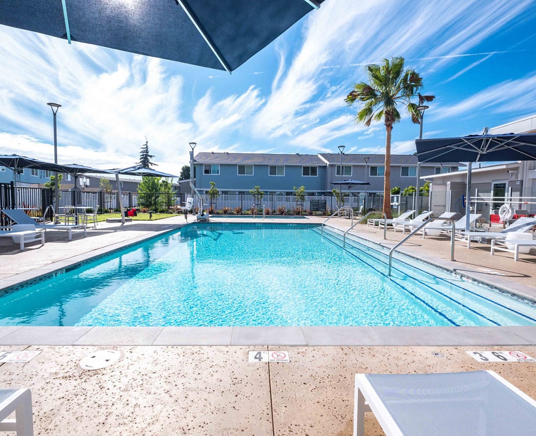 Admirals Cove 1