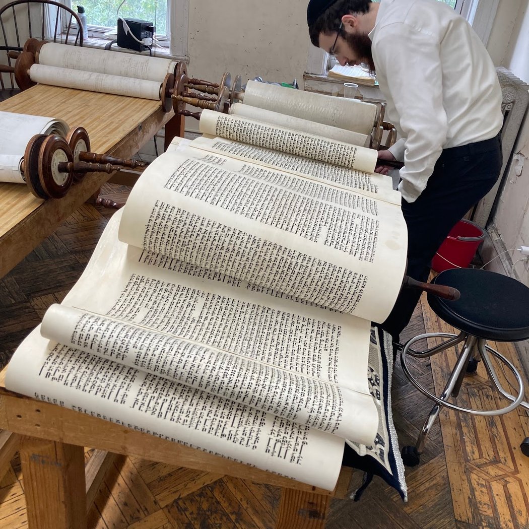 Jewish Brooklyn Hasidic Walking Tours 1