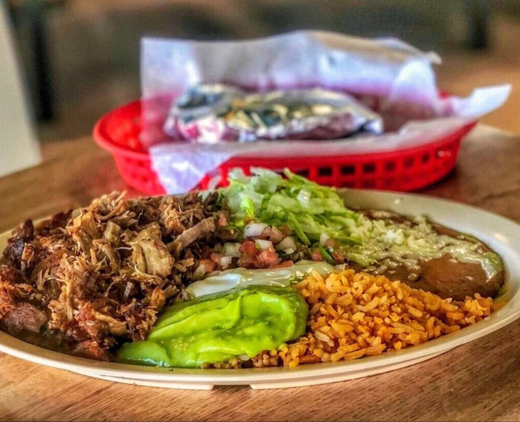 Taqueria Los Pericos 1