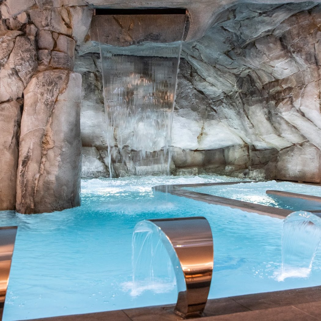 Hotel & Spa Golden Tulip 1