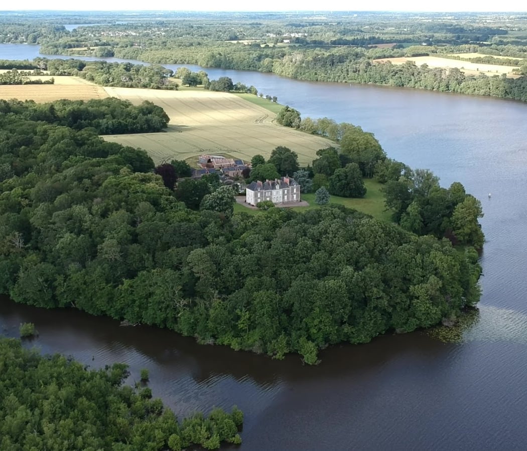 Château de Nay 1
