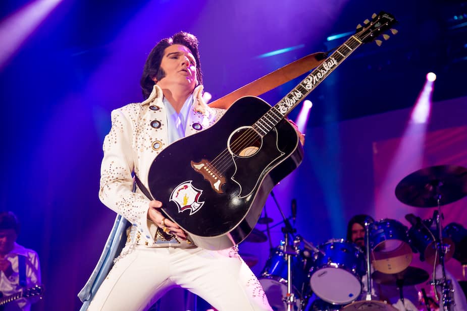 Elvis Experience Blue Christmas 1