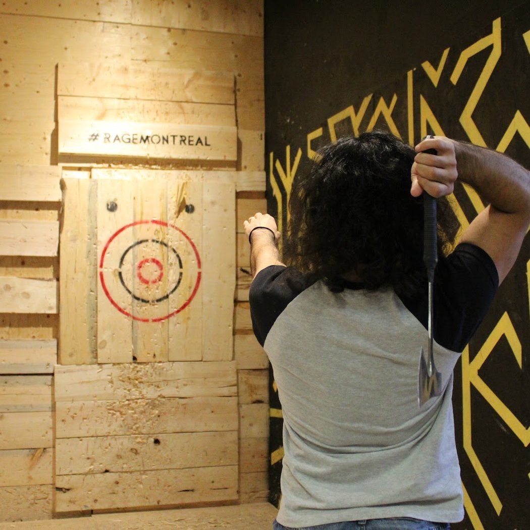 Rage: Axe Throwing | Lancer de haches 3
