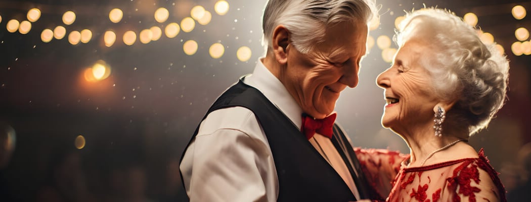 Glam in the Gardens: A Roaring 20s Party 1