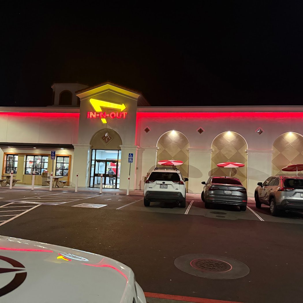 In-N-Out Burger 2