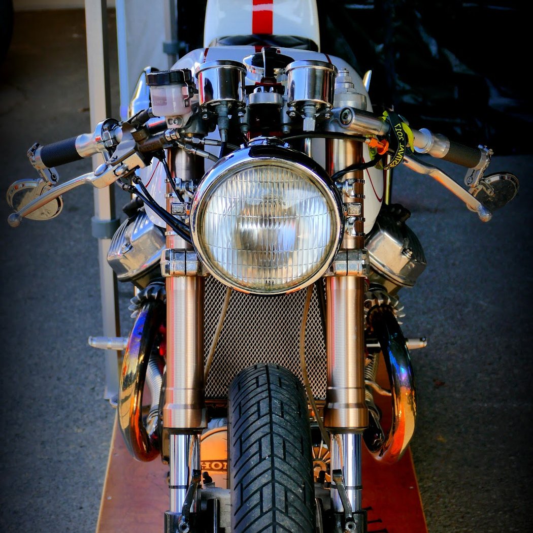 L'ATELIER CAFE RACER 1