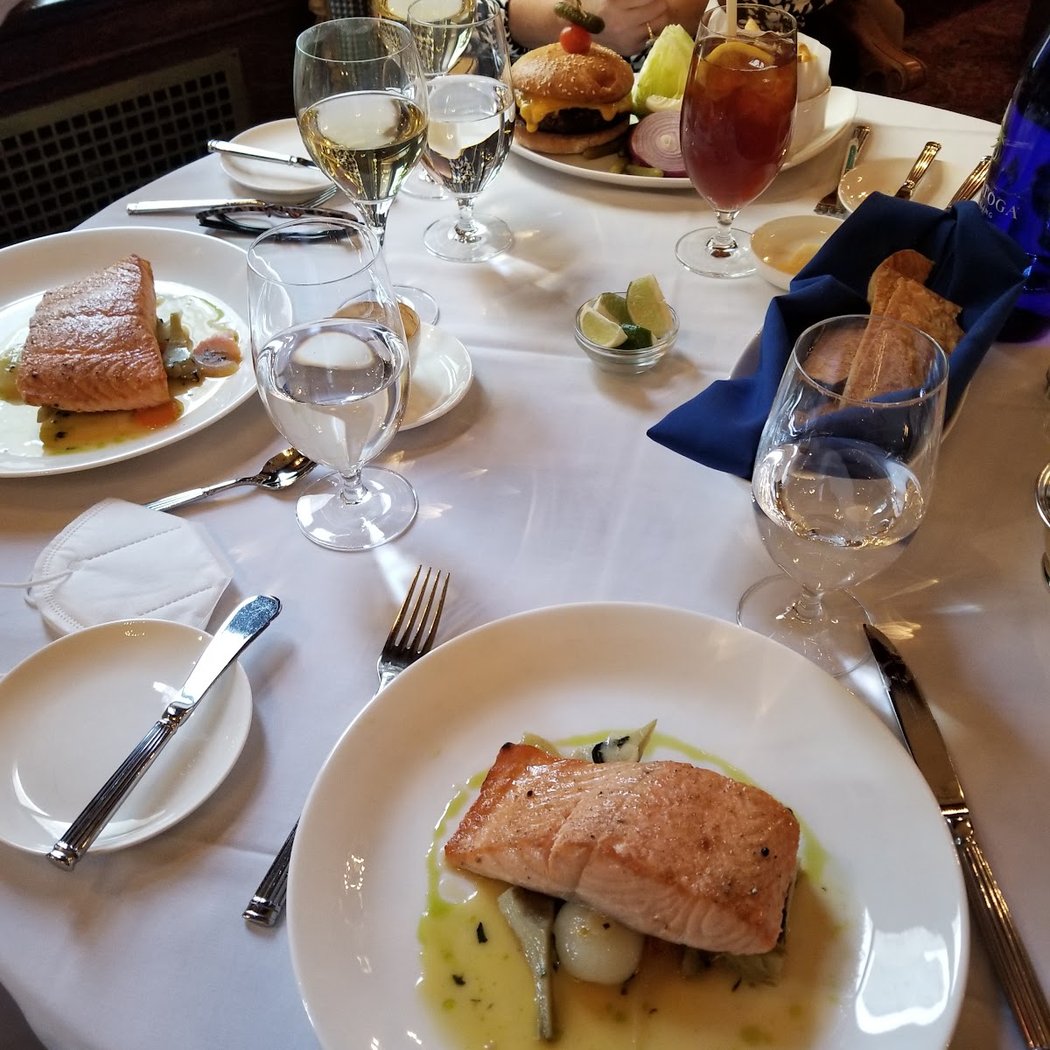 Harmonie Club 3