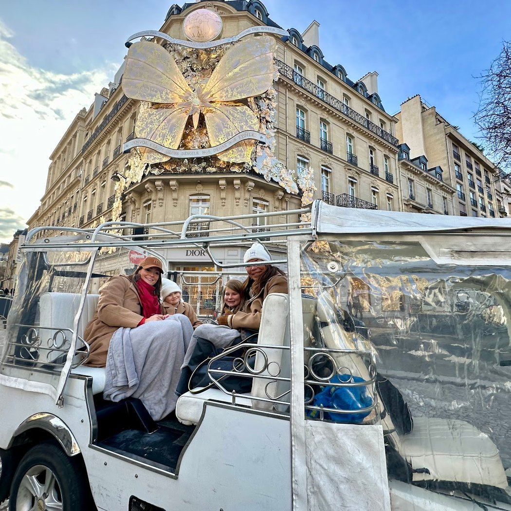 PARIS VISIT TUKTUK 3
